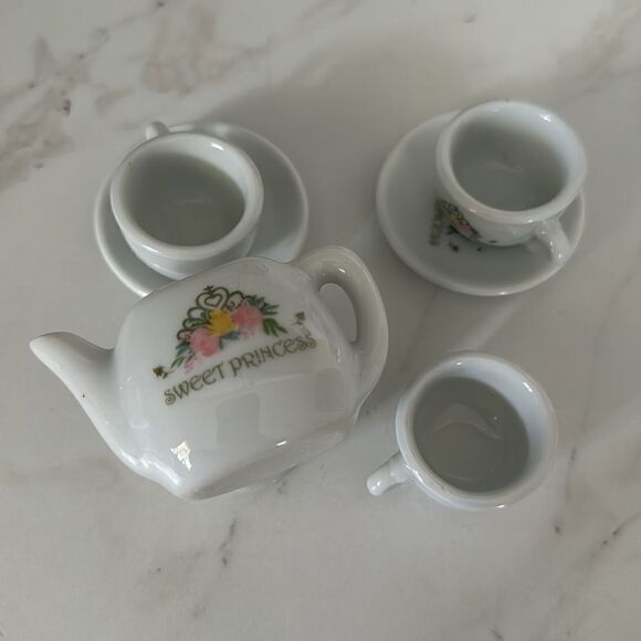 Sweet Princess Porcelain Royal Tea Set EUC - Picture 4 of 4